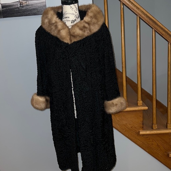 kaufmanns Jackets & Blazers - Kaufmann’s mink collar pea coat